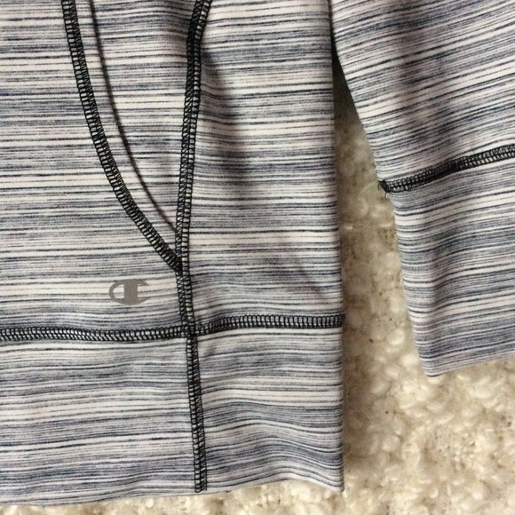 Black and white striped stretchy Champion hoodie - Picture 5 of 6